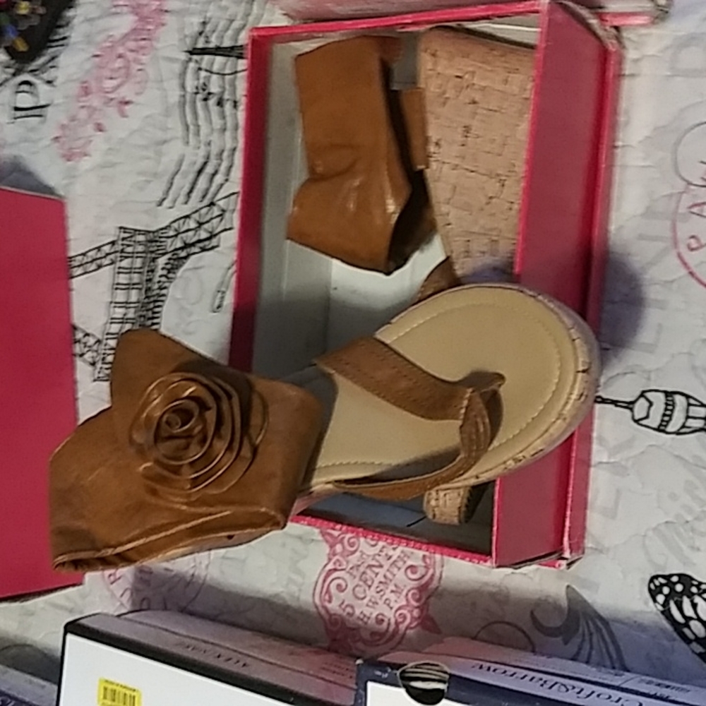 Wedge sandals